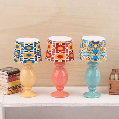 Zazumi 1 chiếc đèn nội thất mini mô phỏng | Bộ phụ kiện trang trí tiểu cảnh, đồ trang trí nghệ thuật thủ công sáng tạo, quà tặng trang trí, phối màu, thích hợp cho phòng khách, phòng ngủ, phòng học, bàn làm việc, sân vườn, thích hợp làm quà tặng Ngày Valentine, quà sinh nhật, quà Giáng sinh, quà Halloween.