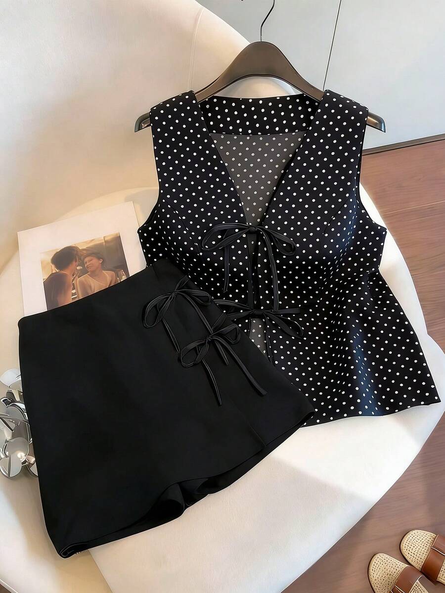 Franclia 两件套女士撞色波点印花无袖上衣和纯色短裤套装 - 黑色 - 查看 1