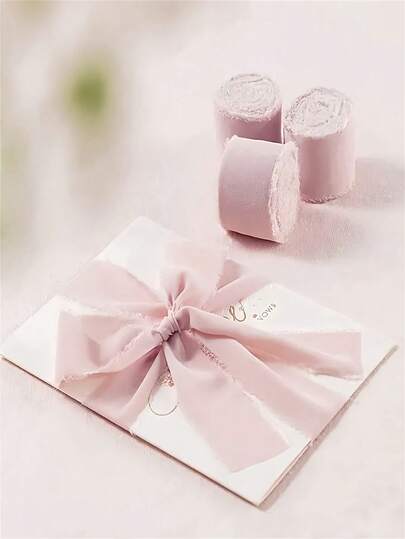 1/2/3卷手工雪纺丝带流苏，毛边设计，适用于婚礼请柬、新娘捧花、礼品包装、工艺品制作和节日装饰。红色，是新娘捧花礼品包装、婚礼装饰工艺品和情人节派对用品的理想之选。