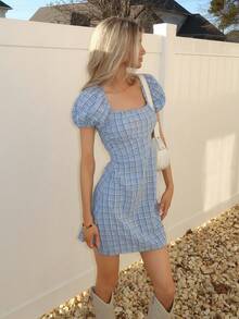 Sydney Algeri 格紋印花後背繫帶泡泡袖洋裝 - 藍白色 - 查看 4