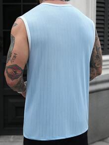 Manfinity Homme 男士蓝白修身背心，百搭无袖设计，适合日常穿着、叠穿或外搭，成熟修身款式，热门单品，休闲、运动、通勤、度假皆宜，是送给男友/老公的绝佳礼物，情侣装，展现男士绅士风范，日常休闲、周末旅行、户外活动、探险旅行、轻松的工作环境或半正式场合，也是送给男友/老公的周年纪念/生日礼物，适合派对、夏季假期、婚礼、春夏、复活节等场合，男士无袖衬衫，浅蓝色男士上衣，婴儿蓝男士上衣，男士无袖套装，男士家居服上衣 - 藍色 - 查看 2
