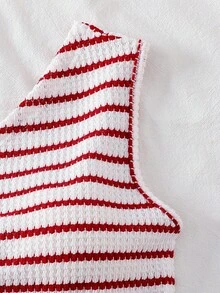 少女休闲个性吊带背心，黑白面料，不对称吊带下摆，适合旅行、度假、散步、外出，可搭配裤子、短裤、裙子、外套。 - 酒紅色 - 查看 4