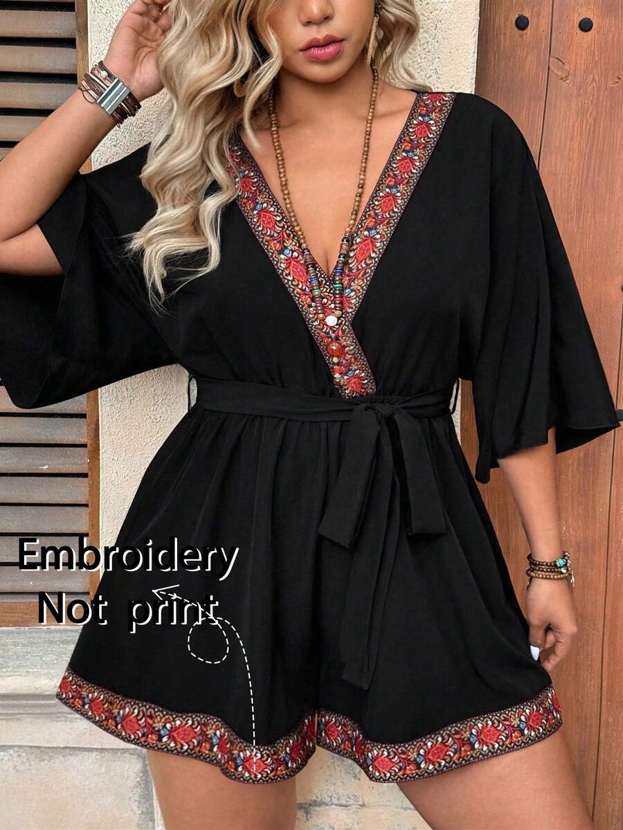 Ceyna Bộ jumpsuit cỡ lớn cổ chữ V tay lửng 3/4 viền ren hoa thanh lịch phong cách retro bohemian dễ thương thắt nơ eo. - màu đen - Xem 1