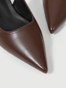 Sleekvia Tacones de aguja de tacón de gatito para mujer, zapatos de trabajo de piel sintética con correa de hebilla, marrón café - Marrón - Ver 6