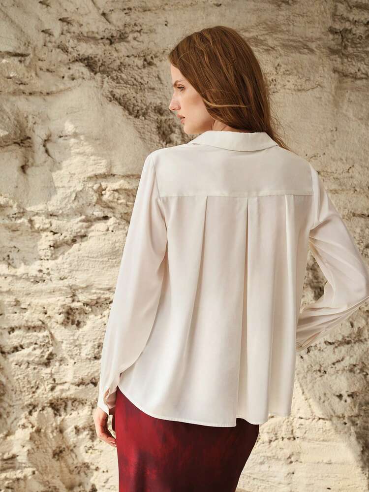 WOMEN'S COMMUTER EMBROIDERED DETAIL FRONT BUTTON LONG SLEEVE SHIRT