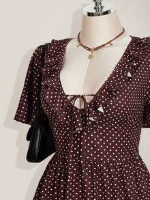 SHEIN ICON 大码女装春夏复古性感优雅通勤休闲日常V领荷叶边波点棕色宽松连衣裙复古波点连衣裙 - 棕色 - 查看 6
