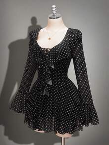 SHEIN ICON 大码女式波点网纱V领荷叶边迷你连衣裙，Y2K风格，适合秋季、约会和性感穿着；也是女士春季连衣裙，优雅的女式连衣裙。 - 黑與白 - 查看 3