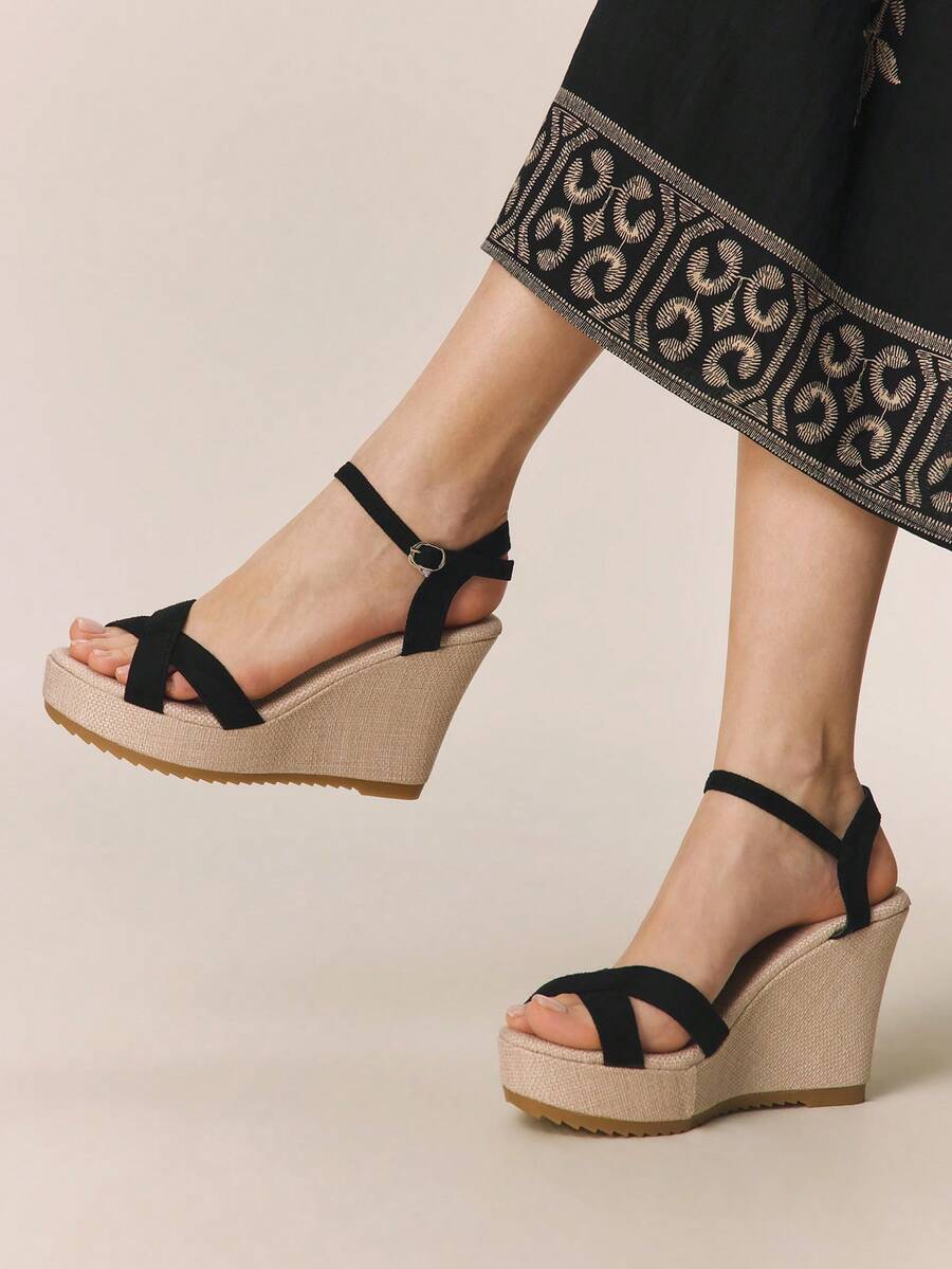 Styleloop 女士厚底坡跟凉鞋，黑色夏季露趾草编鞋，波西米亚风度假鞋罗马沙滩凉鞋，适合度假季、春夏季穿着 - 黑色布面 - 查看 1