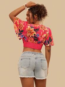 Travachic Plus Size Women's Pink Floral Tropical Print Deep V-Neck Flutter Sleeve Ruched Fitted Cropped Top,Summer Boho Vacation Holiday,Resort Style - Orange - View 2