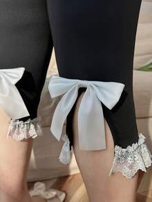 SHEIN CovetEZ 大码女式蕾丝拼接蝴蝶结装饰休闲百搭日常修身七分裤荷叶边裤蝴蝶结细节裤女裤蕾丝边裤女式低腰黑色七分裤女式七分裤女式七分裤女式蕾丝边七分短裤打底裤女式七分打底裤 - 黑色 - 查看 3
