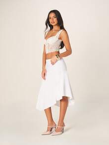 MISSGUIDED Top corto de encaje blanco para mujer con escote de corazón y cierre frontal de gancho, estilo bralette sin mangas para citas, fiestas de noche y moda de verano - Blanco - Ver 3
