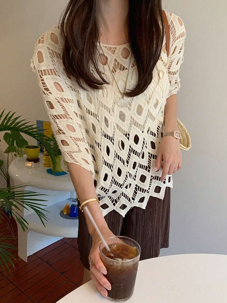 Vacation Style Versatile T-Shirt, Crochet Hollow Out Round Neck Batwing Sleeve Blouse For Women