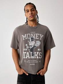 MONOPOLY X SHEIN Camiseta casual de manga corta con cuello redondo y estampado de dibujos animados para hombres, MONOPOLY - Gris Oscuro - Ver 6