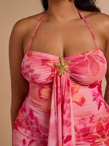 SHEIN BAE 大码女士度假针织网纱渐变浪漫修身露背系带金属扣装饰鱼尾长裙，适合派对、约会、下午茶等场合，性感优雅的夏季兰花长裙，海滩度假、夏季穿搭、假日、婚礼季、海滩邮轮度假、情人节穿搭、浪漫连衣裙、性感约会装、碎花连衣裙、粉色连衣裙 - 粉色 - 查看 2