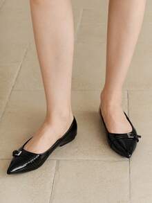 2025新款尖头漆皮平底鞋，酒红色和黑色，优雅法式风格，适合春秋季 - 黑色 - 查看 4