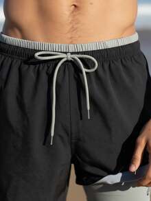 Manfinity Swimmode Quần short đi biển nam mùa hè kẻ sọc phối nhiều màu, có dây rút, màu xám, quần bơi nam, đồ bơi đi biển nam, quần short đi biển nam. - màu đen - Xem 5