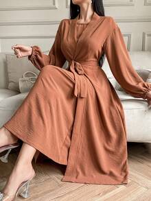 DAZY Damen eleganter einfarbiger ärmelloser Bademantel mit Gürtel, 2-teiliges Set, Frühlings-/Sommer-Loungewear für Frauen - Braun - Übersicht 3