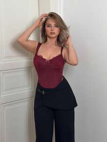 Jeta Ari 酒红色蕾丝拼接带钢圈无缝短款文胸 - 酒紅色 - 查看 1