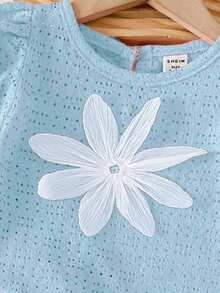 SHEIN Playful Pals 女童夏季韩版可爱撞色大蝴蝶结提花上衣搭配时尚水洗牛仔裤套装，适合外出和休闲穿着 - 藍色 - 查看 4