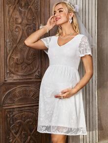 SHEIN Wedding Maternity Clothes Maternity  Dress Summer Pregnant Clothes A White Maternity Dress That Is Comfortable, Soft, And Elegant Pregnant Women Floral Lace V-Neck Short Sleeve Elegant Dress - White - View 6