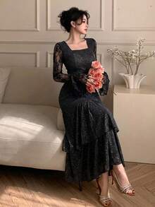 DAZY 女士优雅蕾丝拼接方领荷叶边喇叭袖不对称中长连衣裙，春夏款 - 黑色 - 查看 4