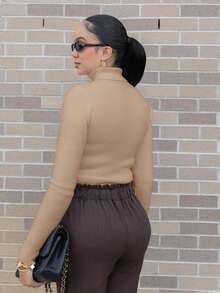 Melissa Matos 高领保暖内衬紧身毛衣，秋冬保暖打底衫 - 杏色 - 查看 2