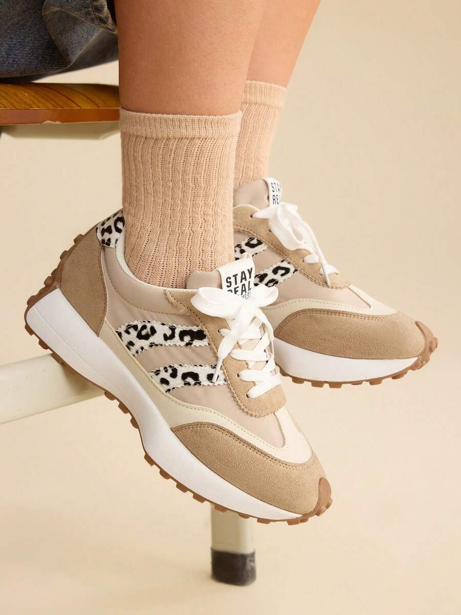 Vate 女士时尚黑色运动鞋 - 时尚舒适的日常休闲鞋 - 米色 - 查看 1