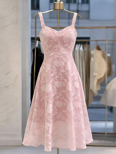 GlowEve CURVE A Large-Sized Woven Elegant Summer Dress