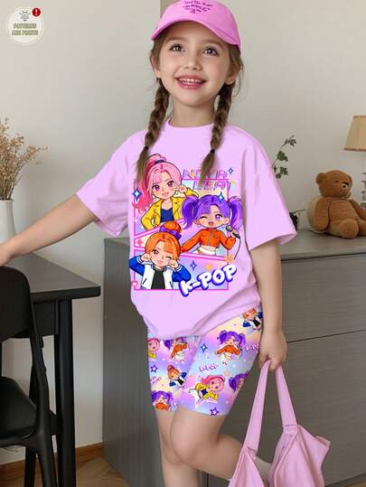 SHEIN Set med kortärmad t-shirt och shorts, rund hals, bokstäver och tecknat tryck för ung flicka, lämpligt för helgdagar, fester och vardagskläder