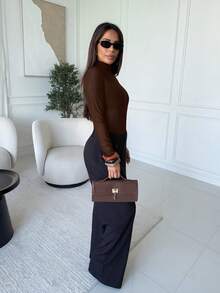 Milla Jasmine 2026春夏新款女式高领叠层透视修身长袖针织上衣，百搭款式，适合都市通勤、商务休闲、派对、婚礼宾客、度假海滩等场合。 - 棕色 - 查看 4