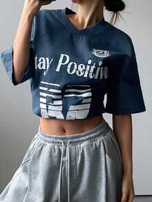 DAZY 女士V领短袖宽松字母印花休闲街头风牛仔套头衫，夏季 - 中等水洗藍 - 查看 1