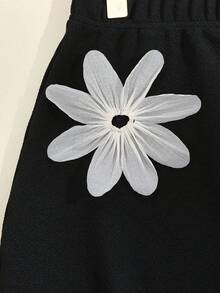 GlowEve CURVE Chân váy dáng suông thanh lịch dành cho người có thân hình đầy đặn, thích hợp mặc đi làm, chất liệu cao cấp với họa tiết hoa 3D tinh tế, thời trang cho các buổi gặp gỡ. - màu đen - Xem 4