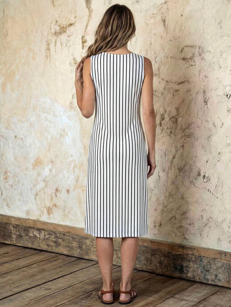 EMERY ROSE Vestido Casual Feminino Listrado de Decote em V, Solto, Sem Mangas e de Comprimento Médio - Preto e Branco - Visão 2