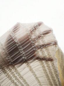 MaterniChic Đầm thanh lịch màu trơn trễ vai dáng đuôi cá dành cho bà bầu - Màu be - Xem 7