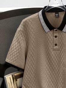 Manfinity Joysei Plus Size Men's Contrast Trim Textured Short Sleeve Polo Shirt - Khaki - View 5