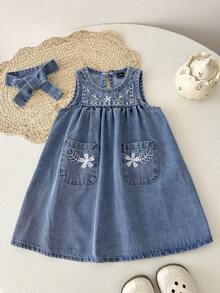 LMoss Kids Baby Girls' Floral Embroidered Blue Denim Sleeveless Loose Dress With Headband - Light Wash - View 6