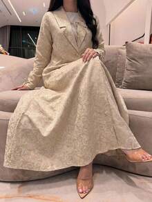 Yasmyna Damen Jacquard Einreihiger Lässig Everyday Abaya Robe mit langen Ärmeln - Aprikosenfarben - Übersicht 1