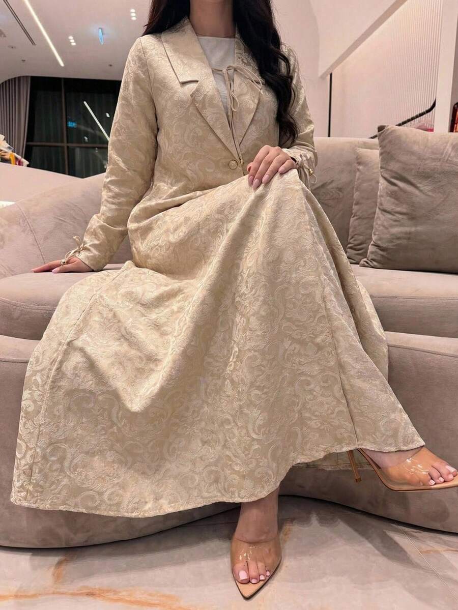 Yasmyna Damen Jacquard Einreihiger Lässig Everyday Abaya Robe mit langen Ärmeln - Aprikosenfarben - Übersicht 1