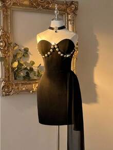 Lovelzi Robe de cocktail courte élégante et luxueuse en tricot patchwork à franges avec broderie de perles noires, décoration dégradée de sequins fait main, coupe bustier évasée - Noir - Voir 2