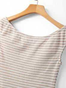 GlowEve Women's Khaki Pineapple Jacquard Off-Shoulder Ruffle Fitted Summer New Fashionable Elegant T-Shirt - Khaki - View 5