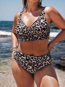 SHEIN BAE Ensemble de bikini sexy à imprimé léopard froncé pour femmes grandes tailles pour l'été et la plage - Multicolore - Voir 4