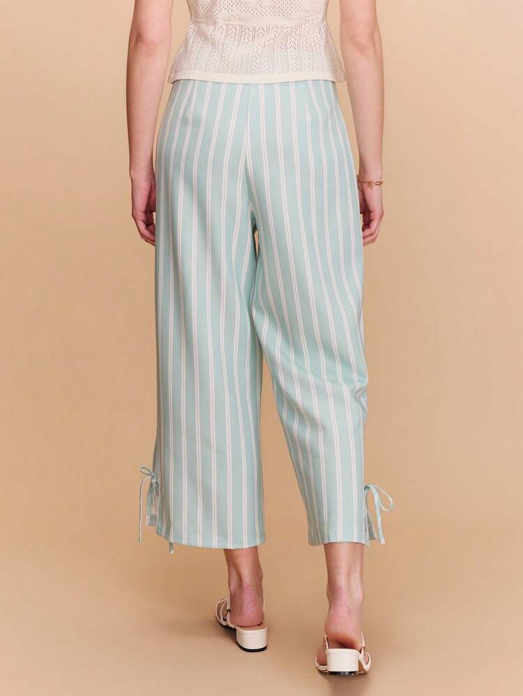 Sage-Green And White Striped High-Waisted Straight-Cut 3/4 Pants With Tie-Detail Cute Pants Spring Summer French Style Parisian Style Summer Vacation Outfits