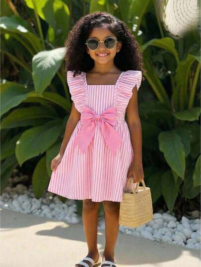 SHEIN 粉白条纹印花蝴蝶结荷叶边短袖休闲百搭时尚女婴连衣裙，春夏假日