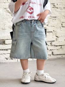 SHEIN Quần short jean Bermuda denim màu xanh dương, kiểu dáng thời trang mới cho bé trai, phong cách retro vintage, rách rưới, có họa tiết râu mèo, dáng rộng, túi hộp, thích hợp mặc hàng ngày vào mùa xuân/hè, cho bé trai, phong cách đường phố, đi biển, nghỉ mát, thường ngày, họa tiết đồ họa, quần short cho trẻ mới biết đi, quần short cho bé trai 4 tuổi, quần short mùa hè, quần short thường ngày. - Rửa nhẹ - Xem 3