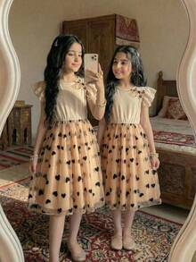 SHEIN Vestido Para Niña Con Malla De Corazón Y Ribeteado De Volantes Con Moño En La Parte Delantera - Caqui - Ver 5