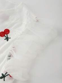 GlowEve 女士夏季休闲樱桃刺绣网纱拼接衬衫 - 白色 - 查看 3