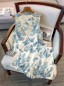 GlowEve CURVE Conjunto de 2 piezas de top de tirantes con botones y pantalones cortos con estampado todo sobre en talla grande para vacaciones de verano - Albaricoque - Ver 2