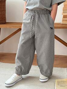 Dazy Kids 男童格子印花刺绣抽绳腰斜插口袋裤 - 黑與白 - 查看 7