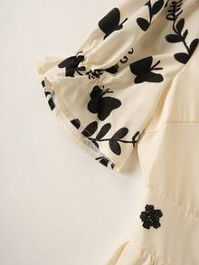 Franclia Robe imprimée vintage noire avec papillon et fleurs, encolure carrée, manches bouffantes, taille cintrée, longueur longue, silhouette douce, convient pour le travail, la mode et les vacances - Nude - Voir 4