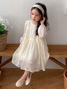 DAZY Đầm mùa hè dễ thương cho bé gái, cổ tròn, tay phồng, thêu họa tiết. - Màu be - Xem 5